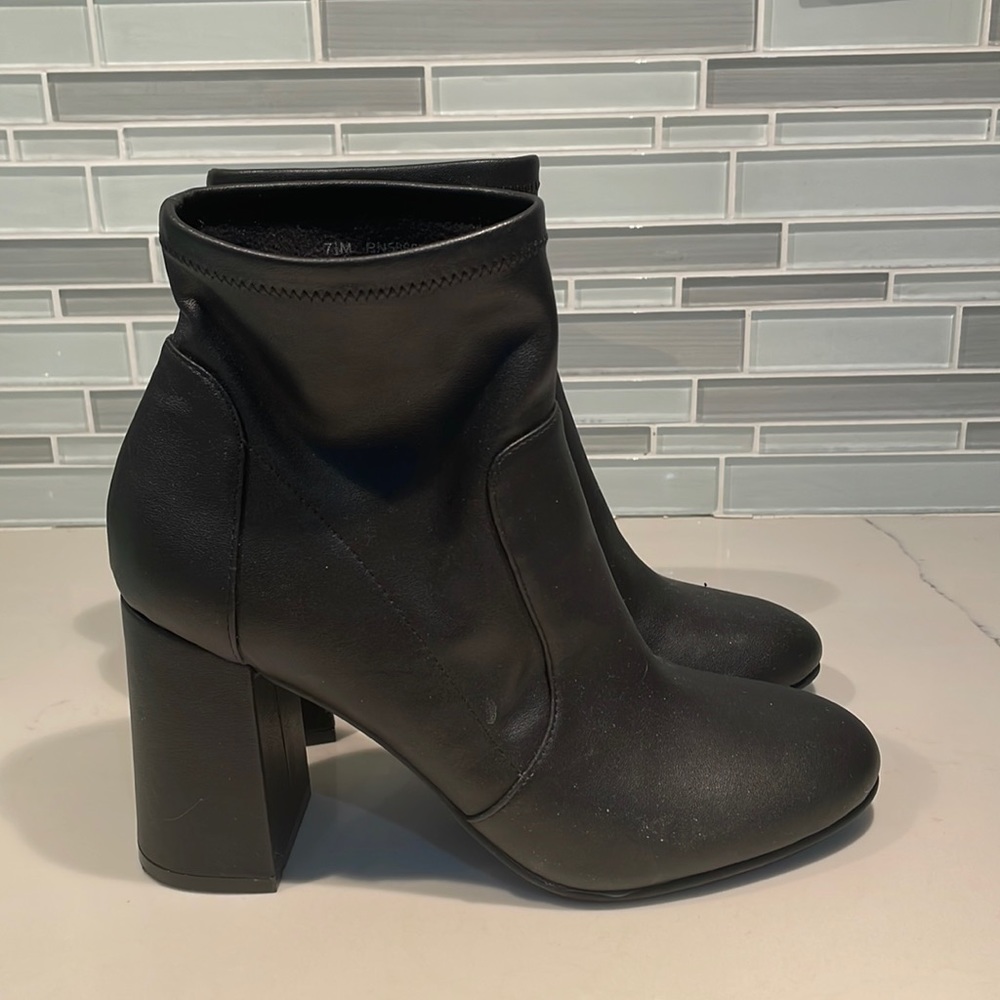 Abound heeled black boots